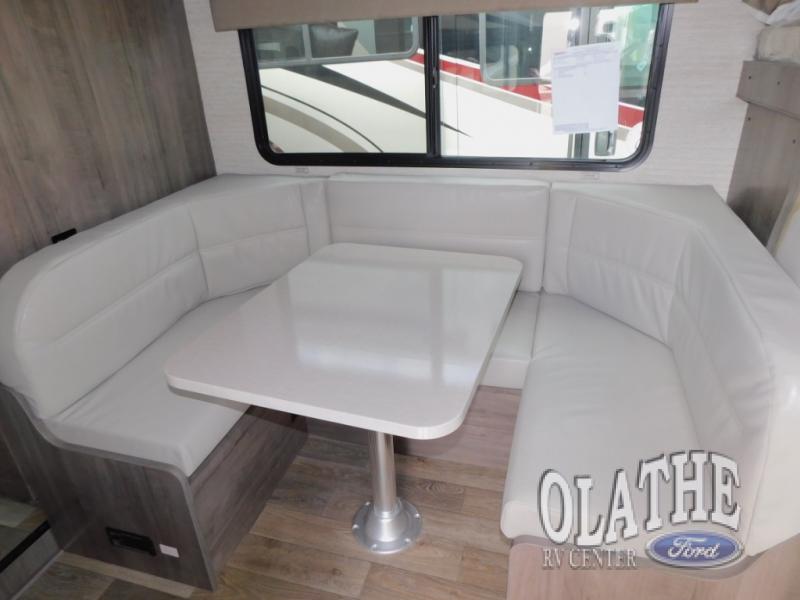 Winnebago Minnie Winnie 22M dinette